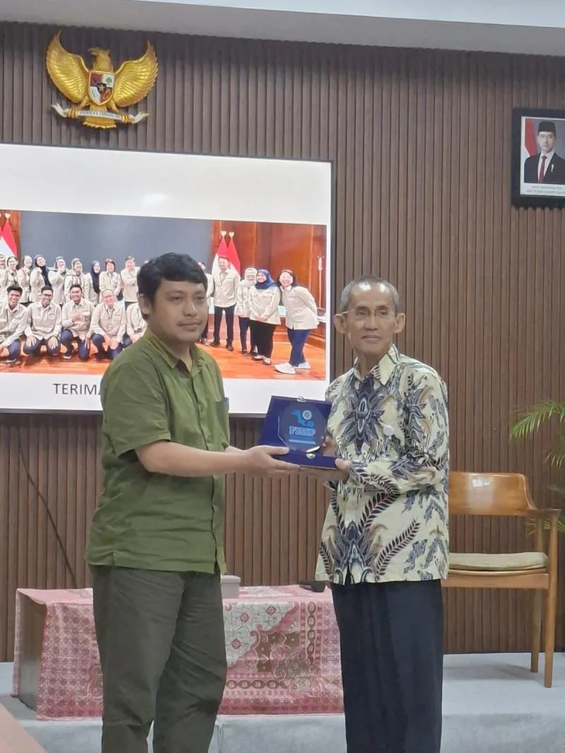 Kunjungan kerja dari para pegawai Kedeputian Bidang Persidangan Kabinet Sekretariat Kabinet Republik Indonesia